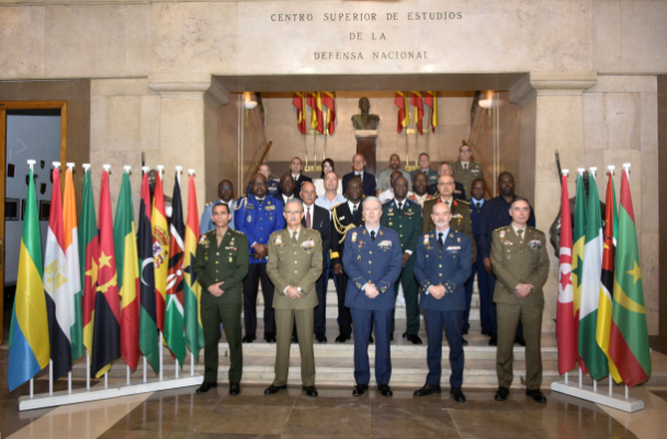 El CESEDEN inaugura el V Curso Internacional de Altos Estudios de la Defensa para oficiales superiores de países africanos