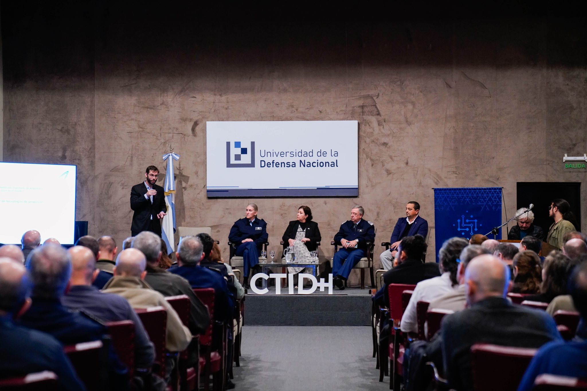La UNDEF fue sede de una jornada sobre capacidades espaciales estratégicas para la defensa