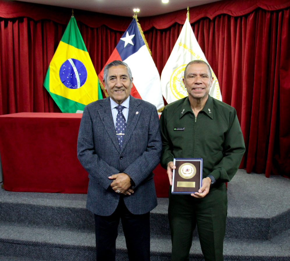 ANEPE recibió la visita de delegación de la Escuela Superior de Guerra de Brasil