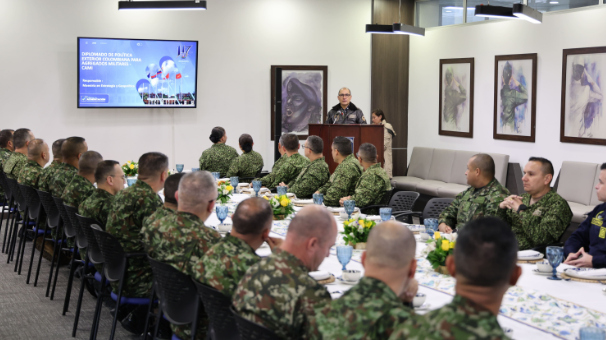 ESDEG - Formación estratégica para la representación Diplomática de las Fuerzas Militares de Colombia