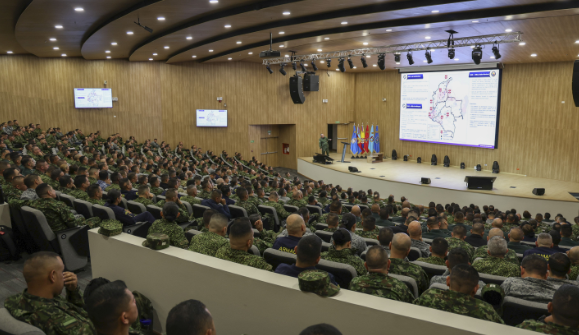 ESDEG - Liderazgo, Presencia Institucional y Responsabilidad del Mando, ejes de la cátedra Institucional del Director de la ESDEG