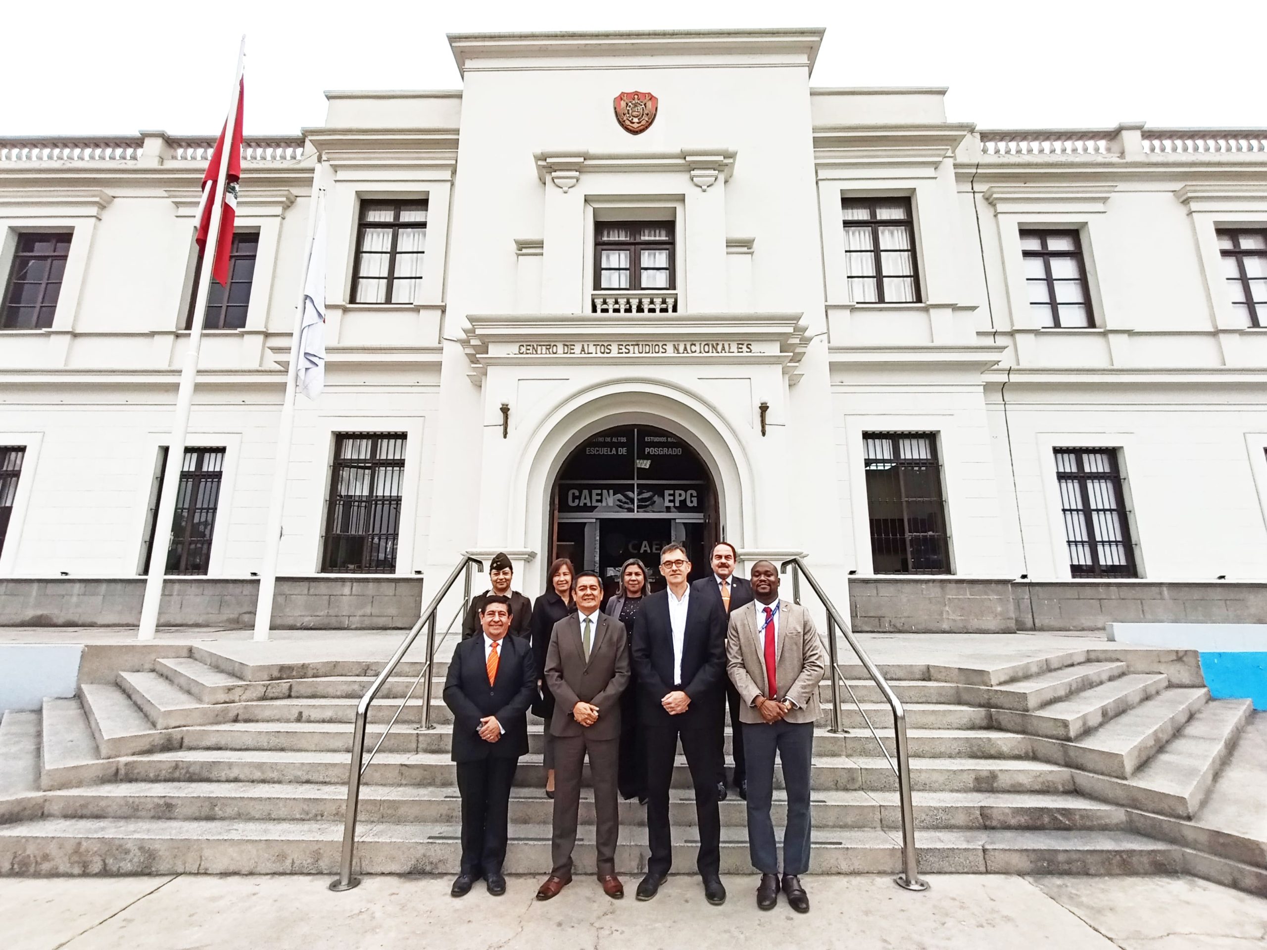 CAEN y Embajada de los Estados Unidos fortalecen vínculos de cooperación académica e institucional