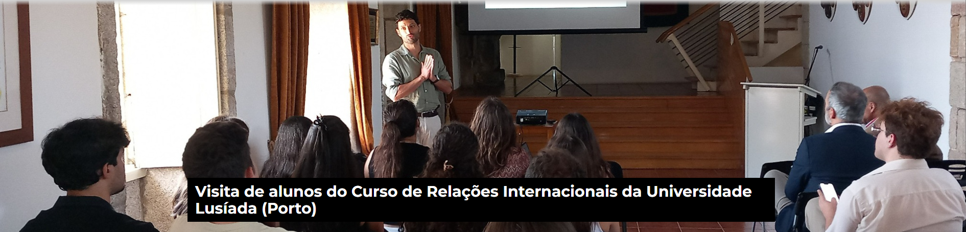 IDN - Visita de estudiantes del curso de Relaciones Internacionales de la Universidad Lusíada (Oporto)